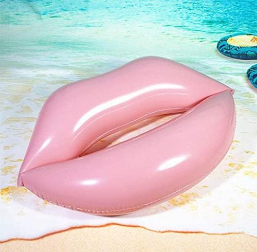 Bouée lèvre rose piscine